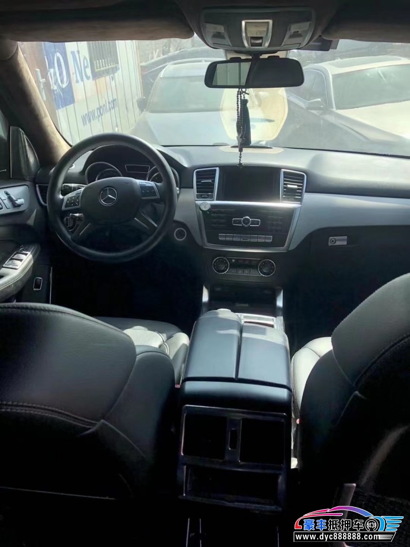 15年奔驰ML轿车抵押车出售