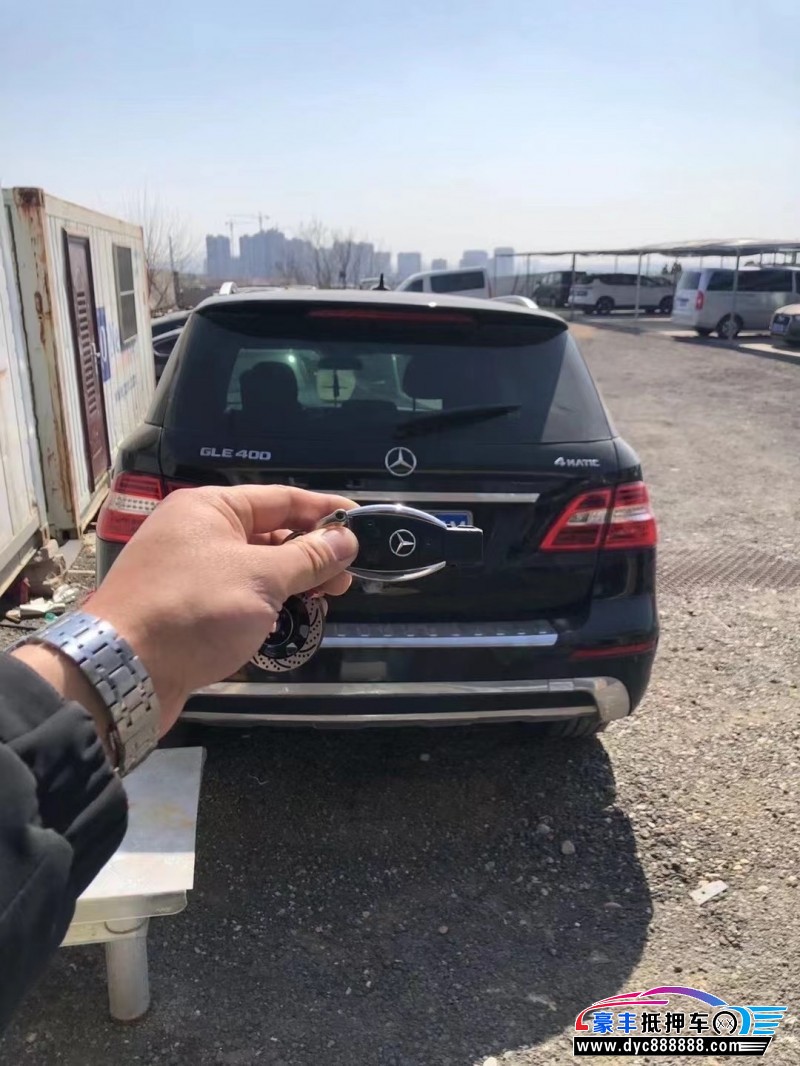 15年奔驰ML轿车抵押车出售