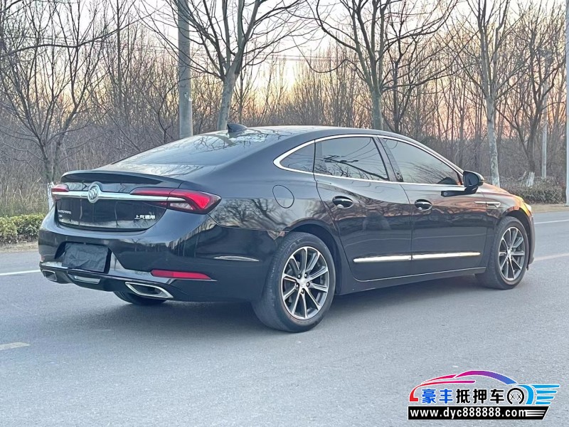 20年别克君越轿车抵押车出售