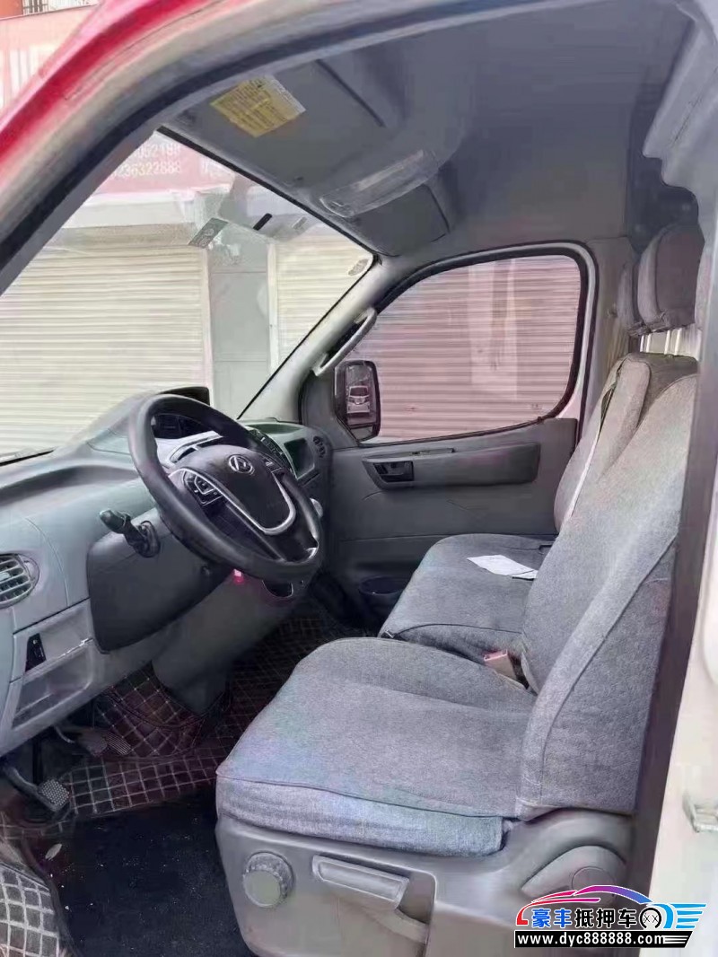 19年上汽大通V80MPV抵押车出售