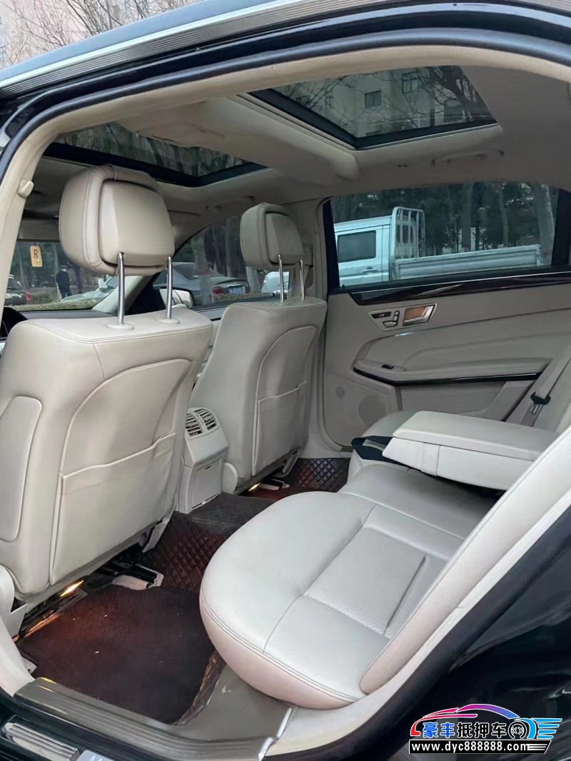 14年奔驰E轿车抵押车出售