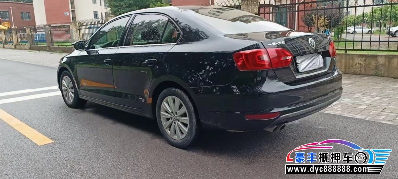 15年大众速腾轿车抵押车出售