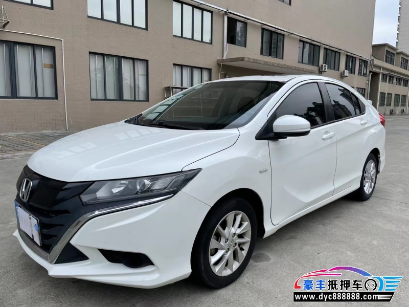 16年本田竞瑞轿车抵押车出售