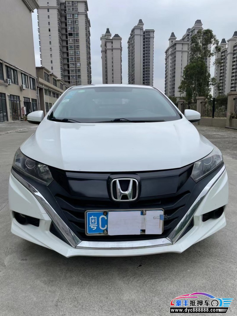 16年本田竞瑞轿车抵押车出售