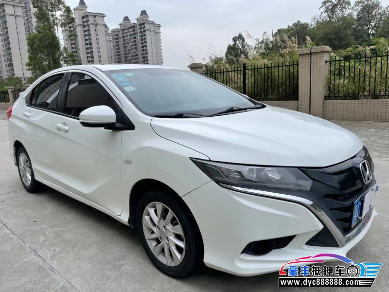 16年本田竞瑞轿车抵押车出售