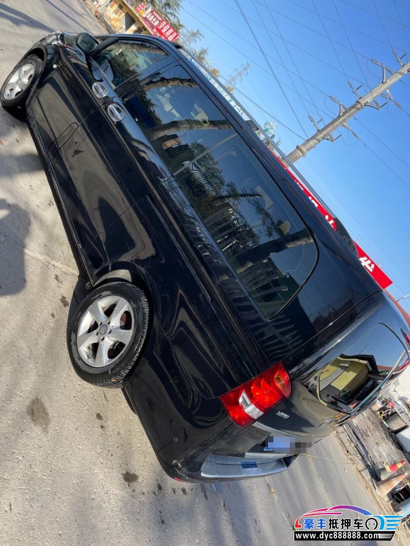 17年奔驰威霆MPV抵押车出售