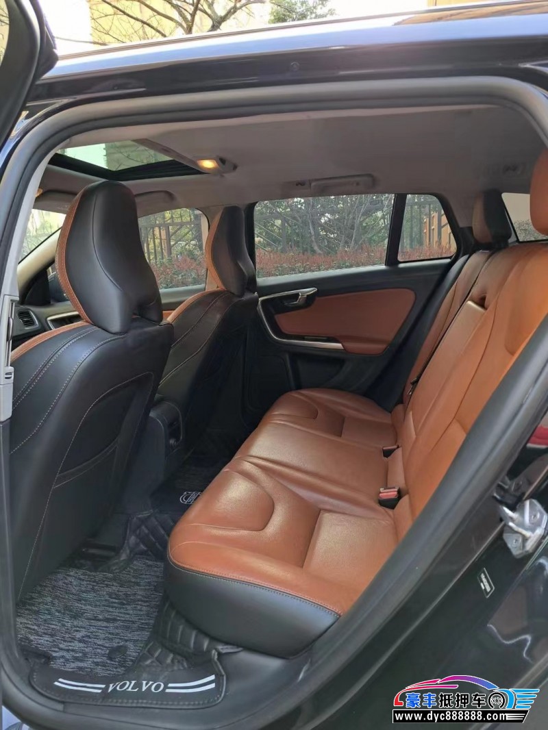 16年沃尔沃V60SUV抵押车出售