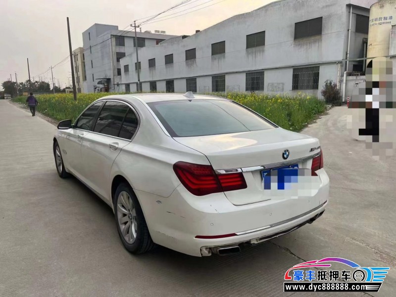 13年宝马7系轿车抵押车出售