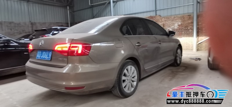 16年大众速腾轿车抵押车出售