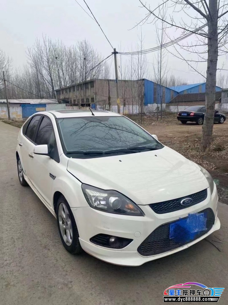 15年福特福克斯轿车抵押车出售