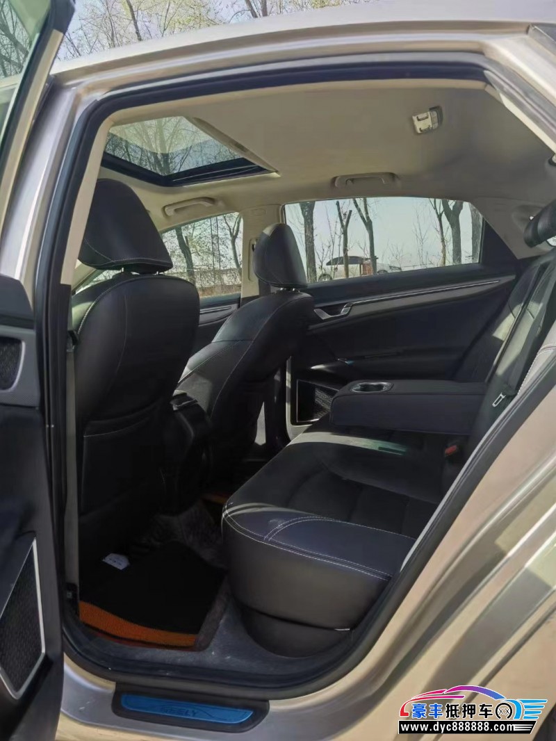 19年吉利帝豪GL轿车抵押车出售