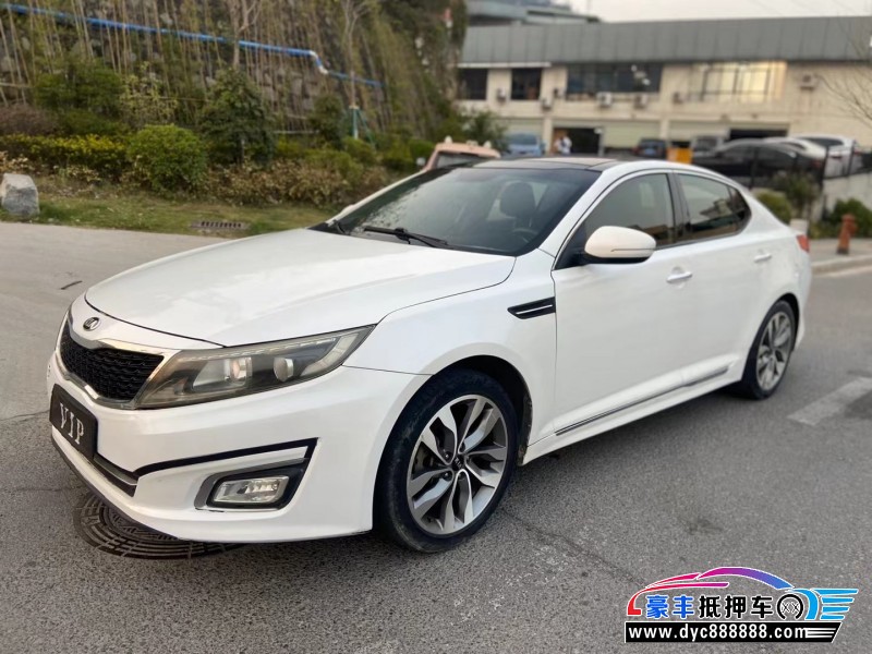 15年起亚K5轿车抵押车出售