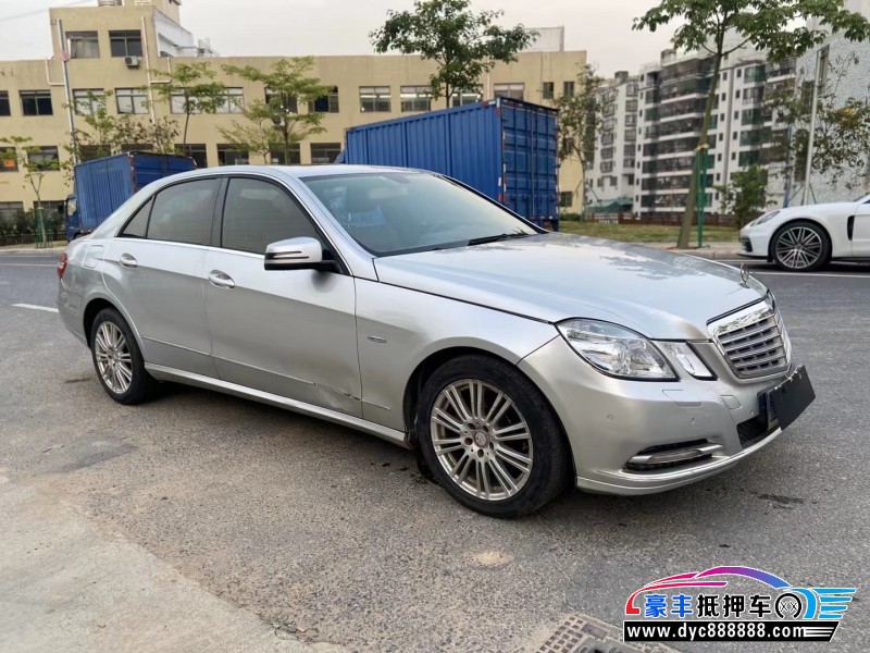 10年奔驰E轿车抵押车出售