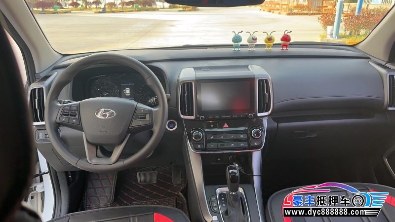 19年现代ix35轿车抵押车出售