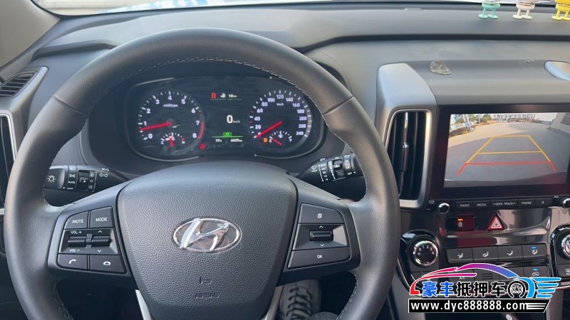 19年现代ix35轿车抵押车出售