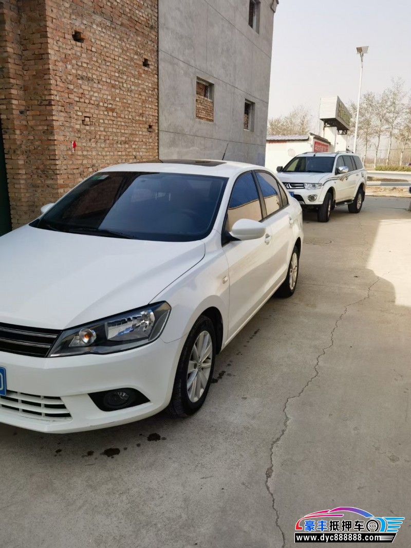 13年大众捷达轿车抵押车出售