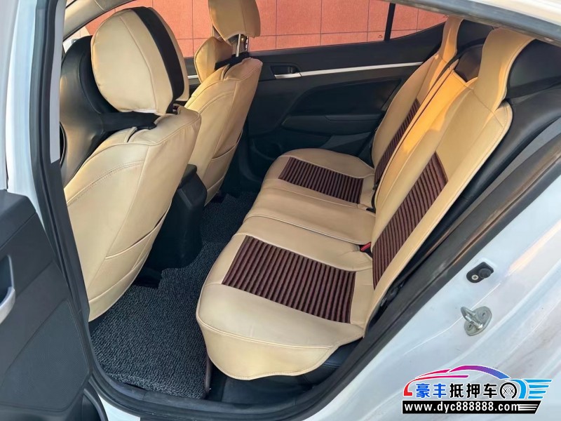 18年现代领动轿车抵押车出售