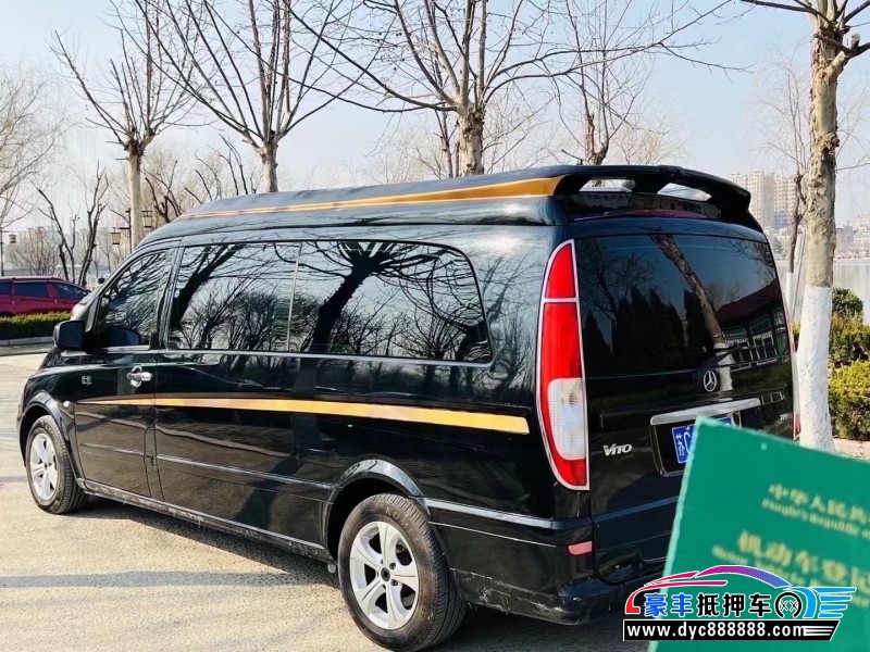 12年奔驰威霆MPV抵押车出售