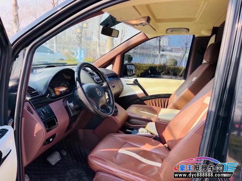 12年奔驰威霆MPV抵押车出售