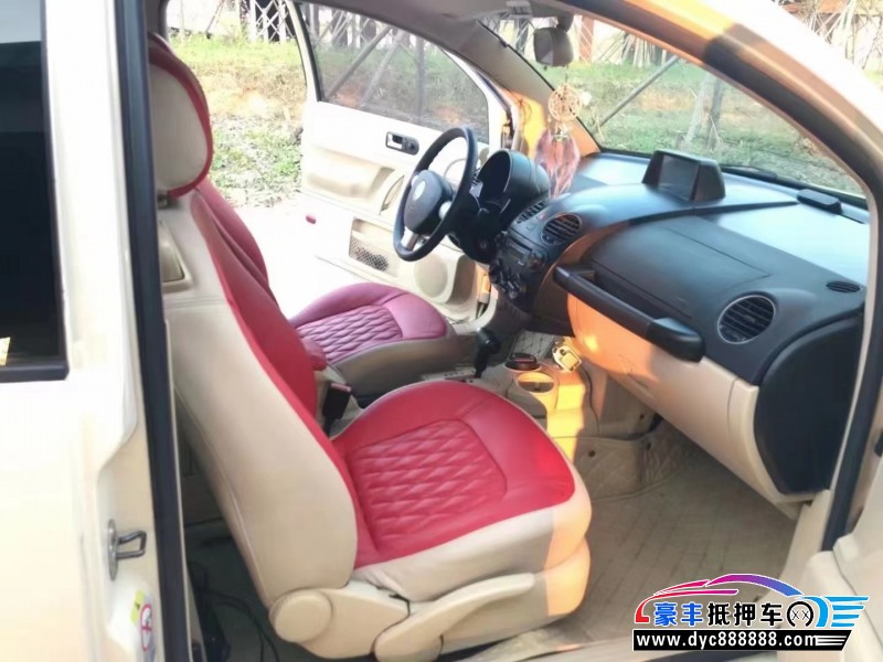 10年大众甲壳虫轿车抵押车出售