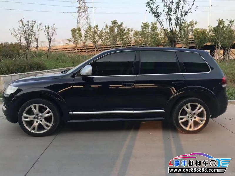 10年大众途锐SUV抵押车出售