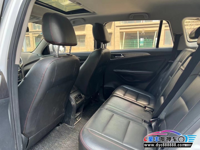 16年长安CS75轿车抵押车出售