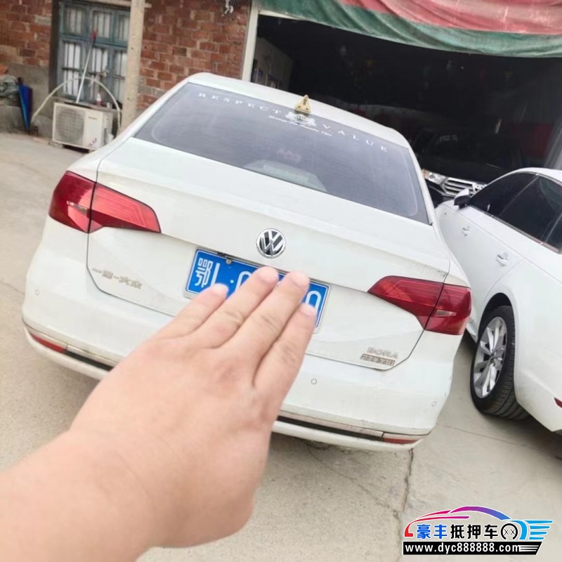 17年大众宝来轿车抵押车出售