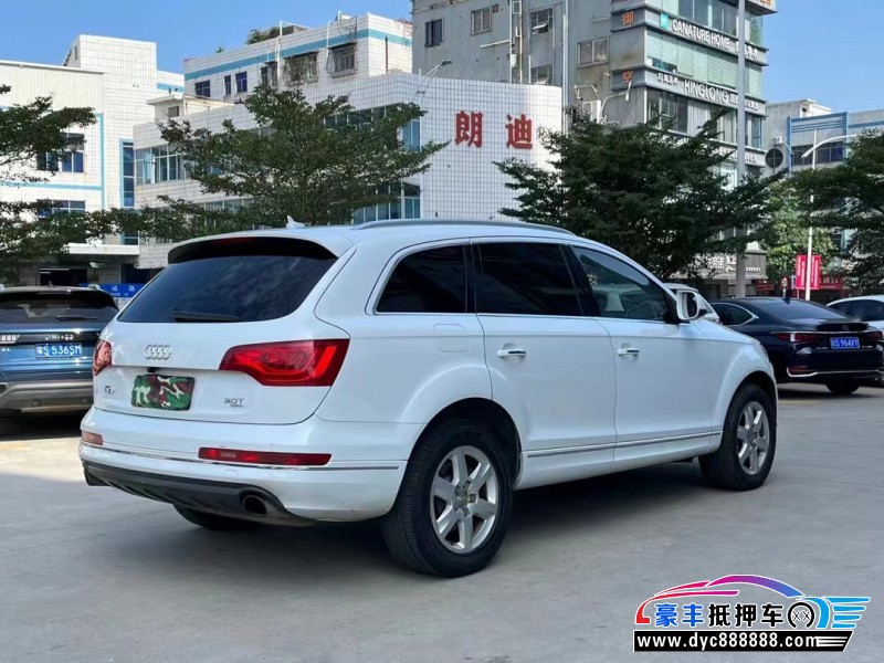 16年奥迪Q7轿车抵押车出售