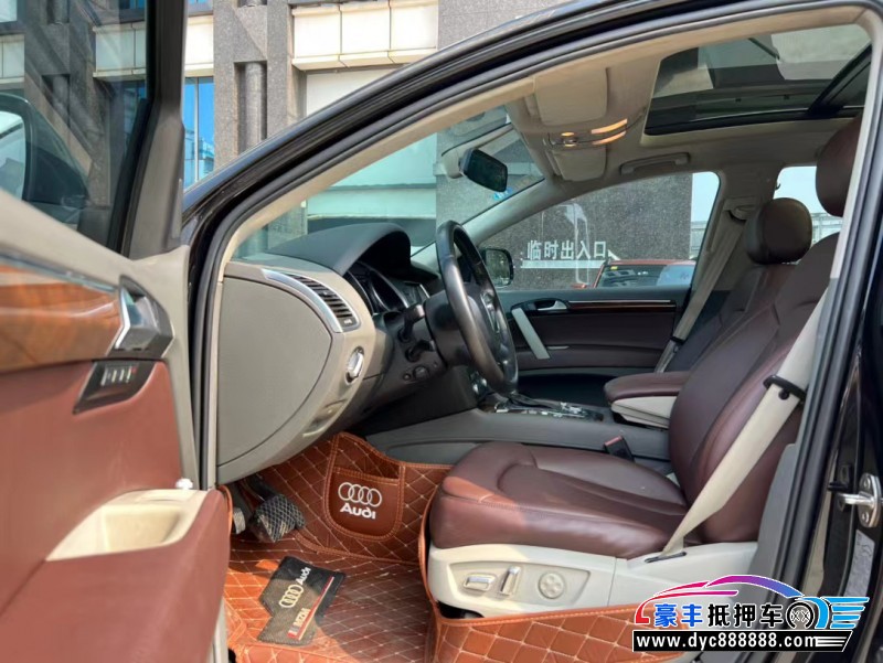 10年奥迪Q7轿车抵押车出售