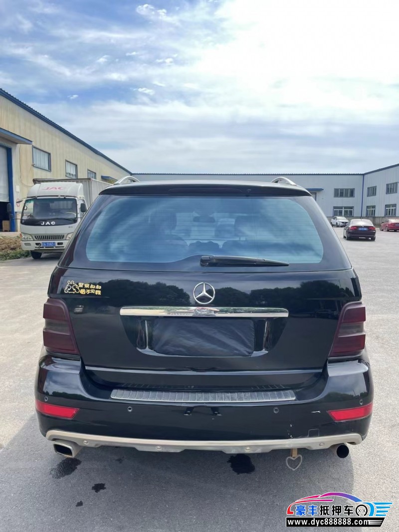 10年奔驰MLSUV抵押车出售