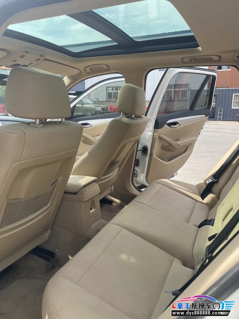 13年宝马X1轿车抵押车出售