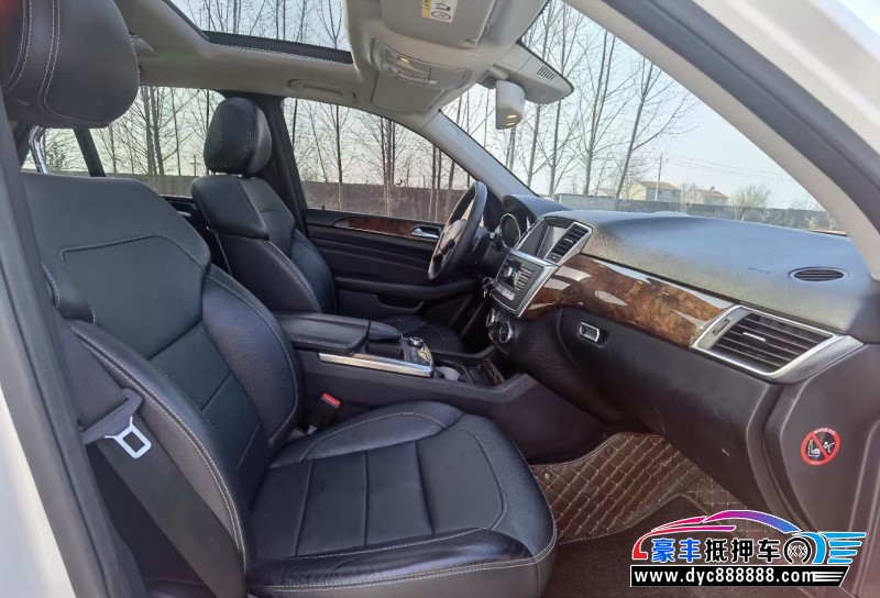 15年奔驰ML轿车抵押车出售