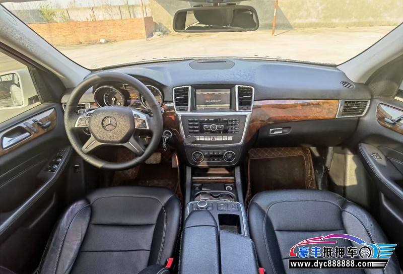 15年奔驰ML轿车抵押车出售