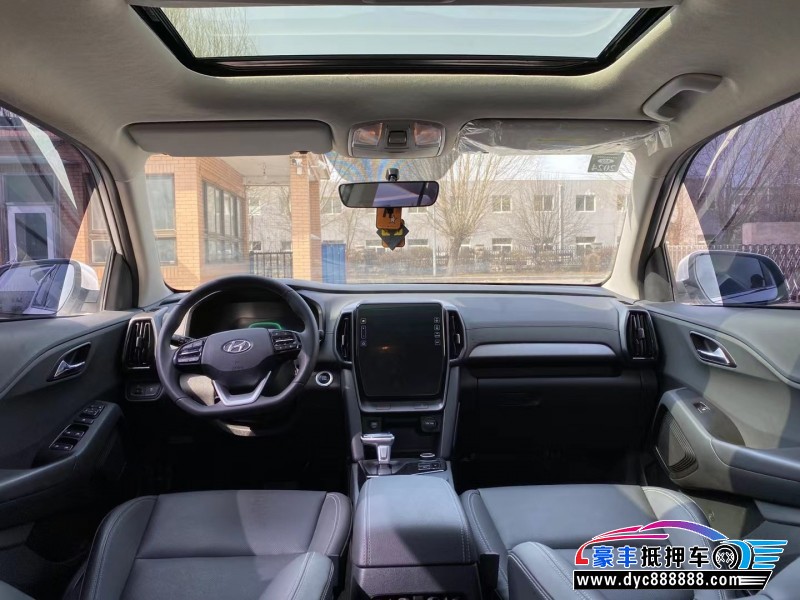 22年现代ix35轿车抵押车出售