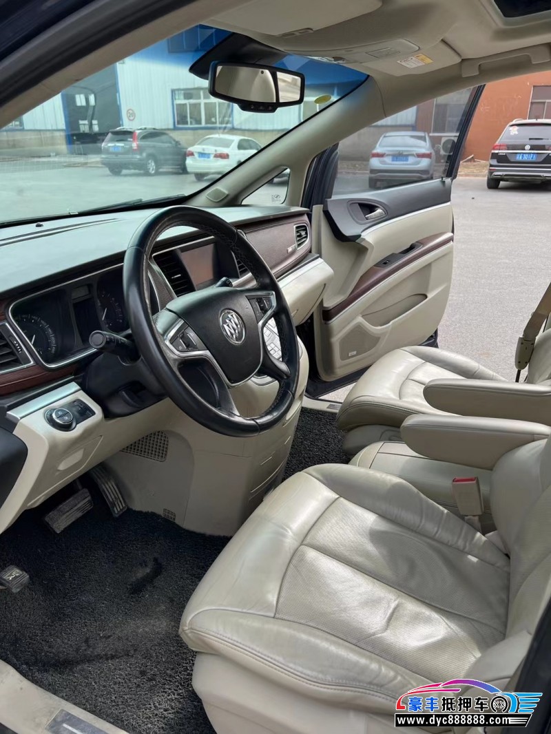 14年别克GL8SUV抵押车出售