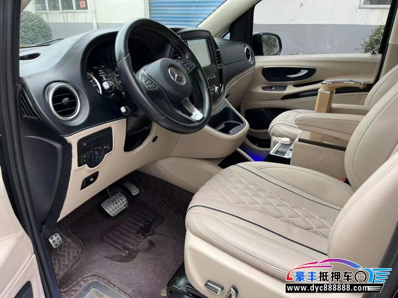 19年奔驰威霆MPV抵押车出售