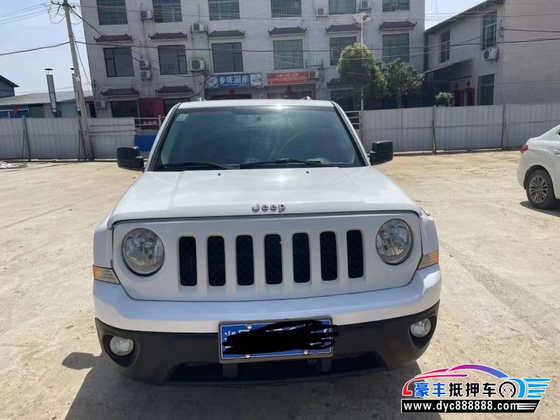 13年Jeep自由客SUV抵押车出售