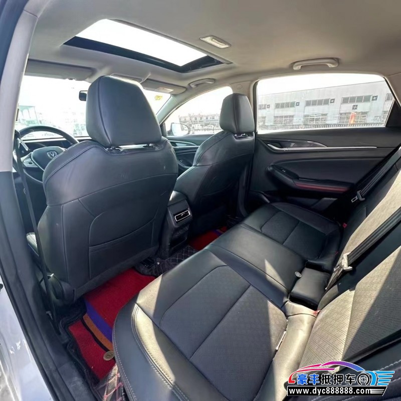 21年长安逸动轿车抵押车出售