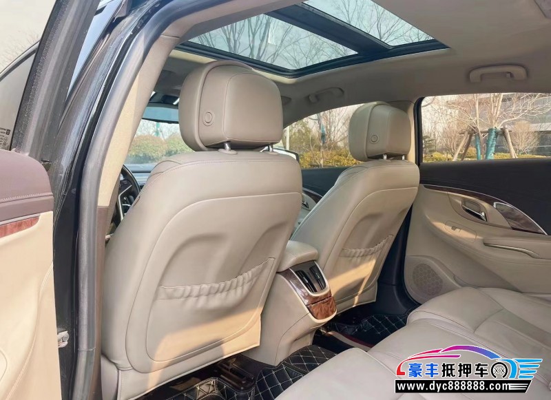 15年别克君越轿车抵押车出售