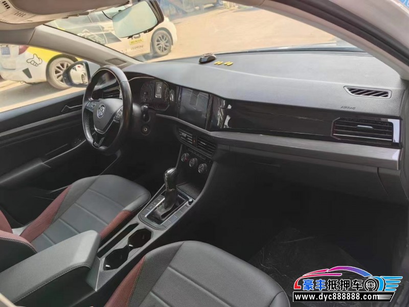 18年大众宝来轿车抵押车出售