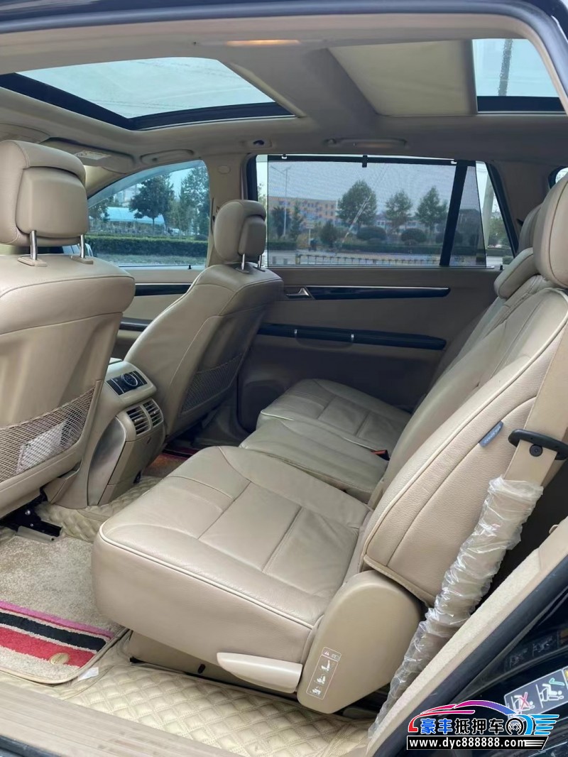 17年奔驰R级MPV抵押车出售