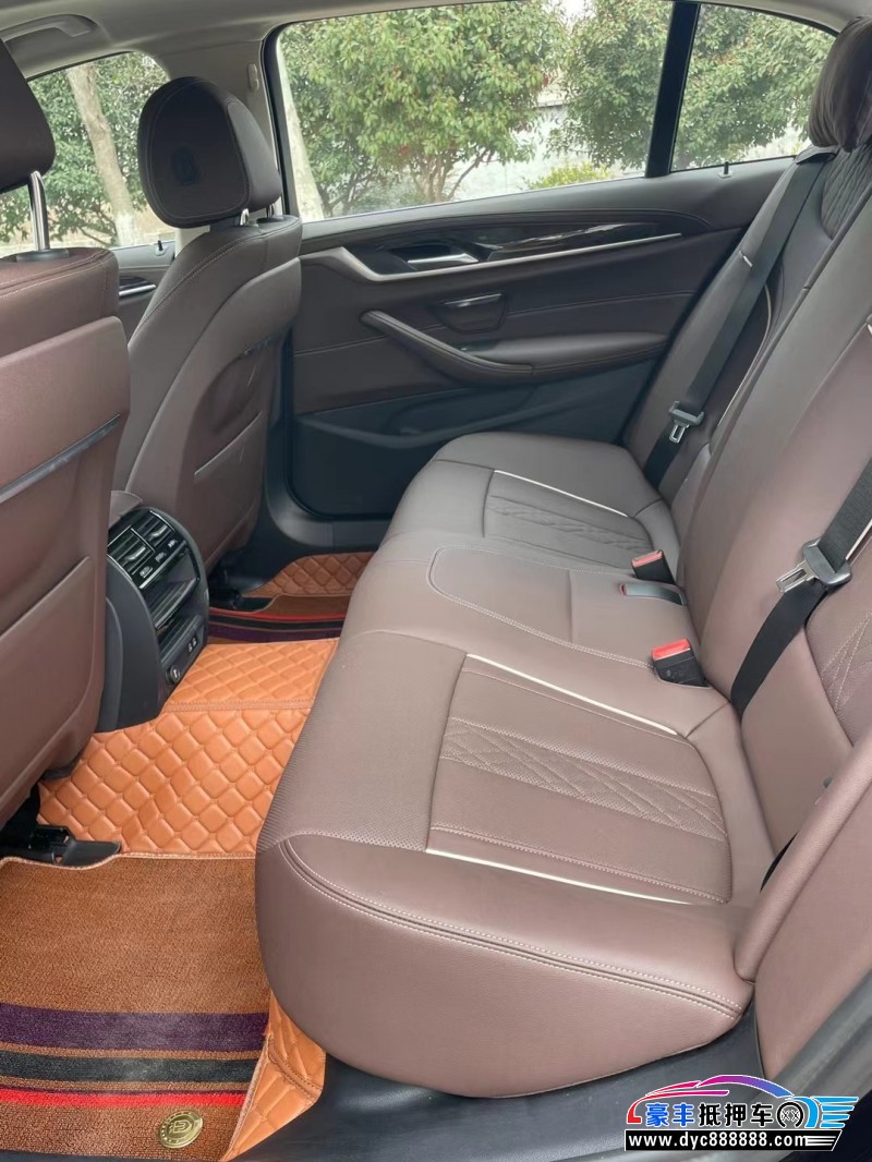 21年宝马5系轿车抵押车出售