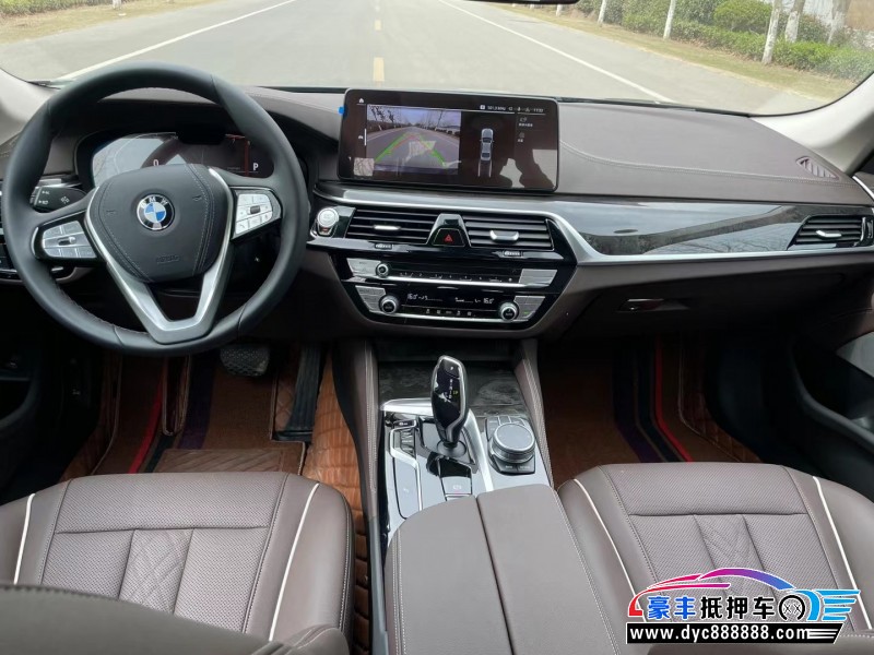 21年宝马5系轿车抵押车出售