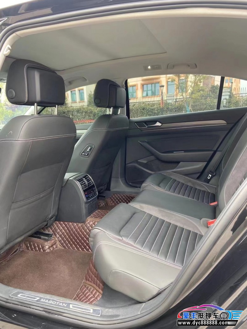 21年大众迈腾轿车抵押车出售