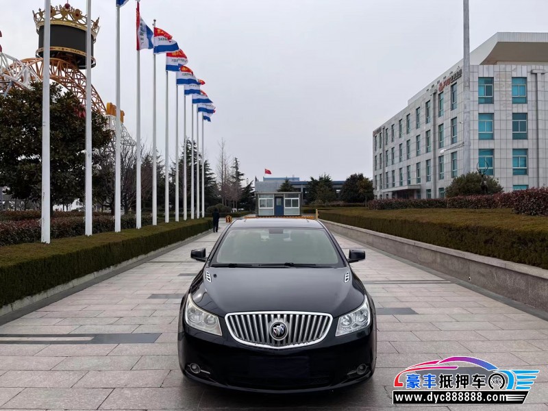 10年别克君越轿车抵押车出售