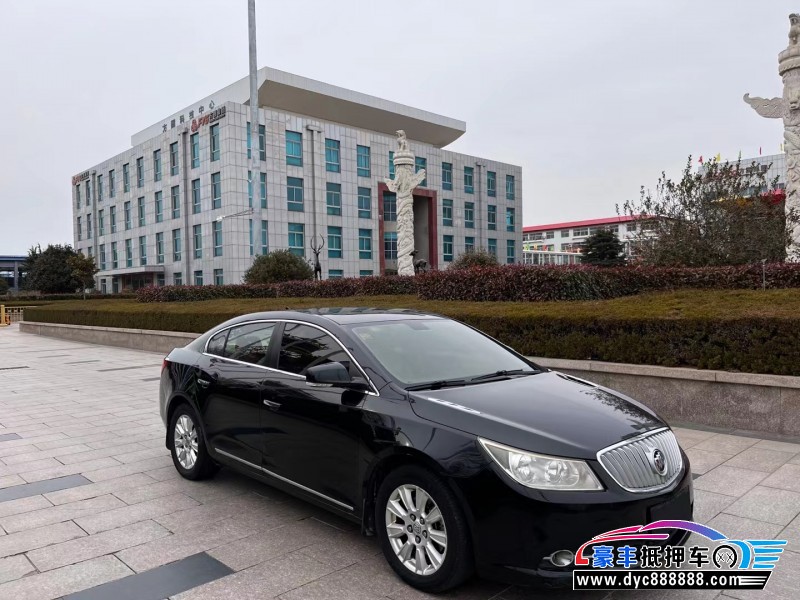 10年别克君越轿车抵押车出售