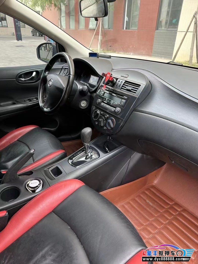 15年日产骐达轿车抵押车出售