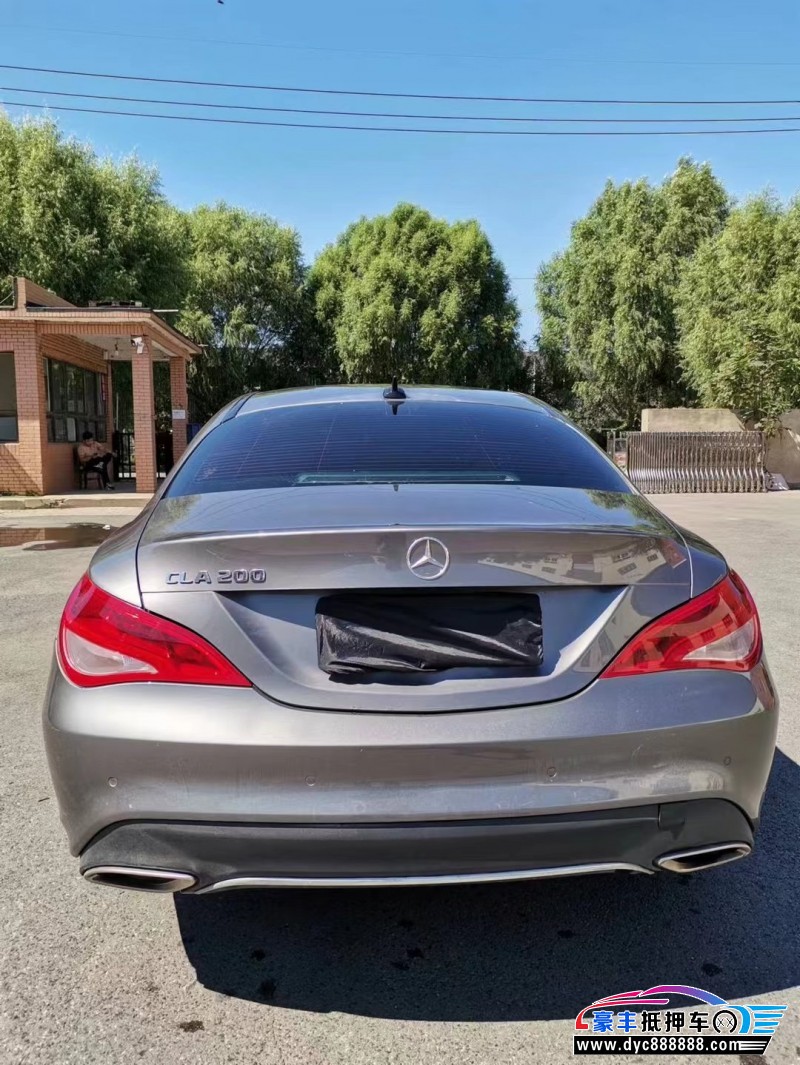 18年奔驰CLA轿车抵押车出售