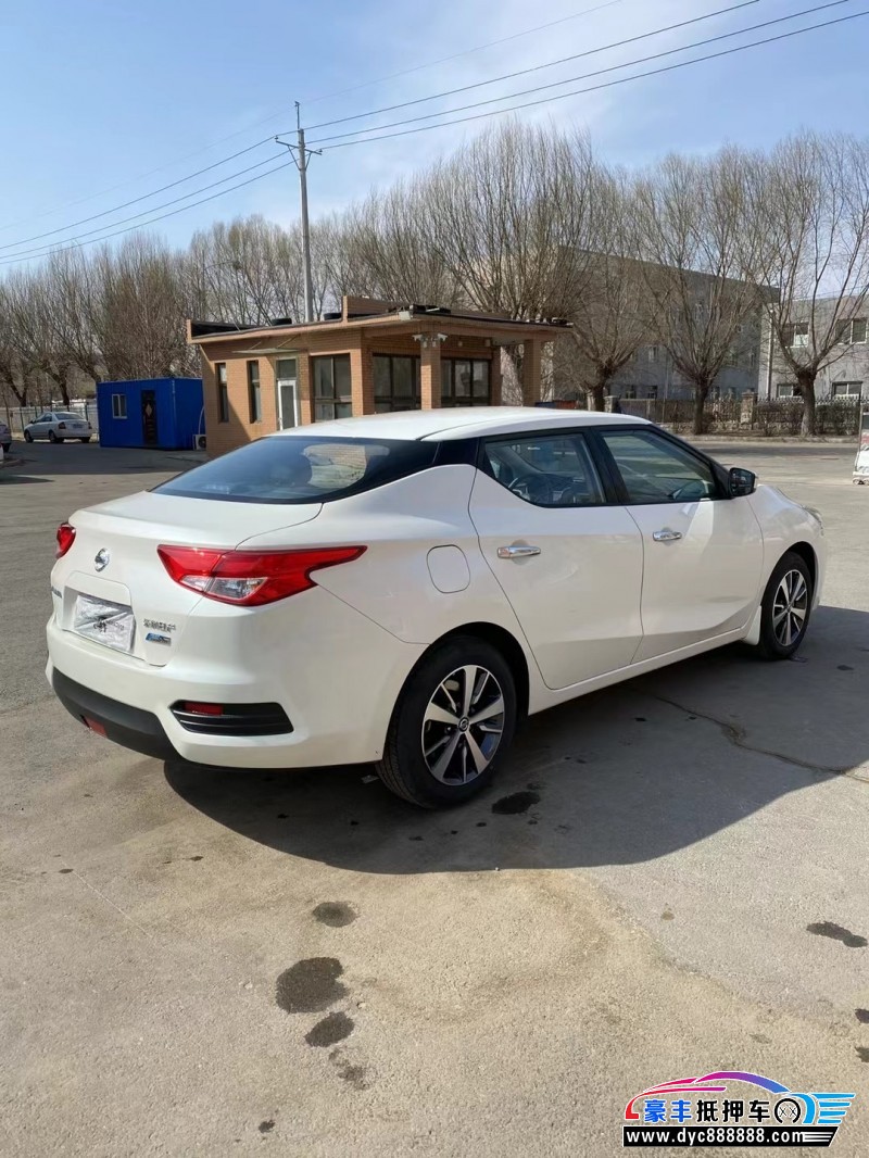 21年日产蓝鸟轿车抵押车出售