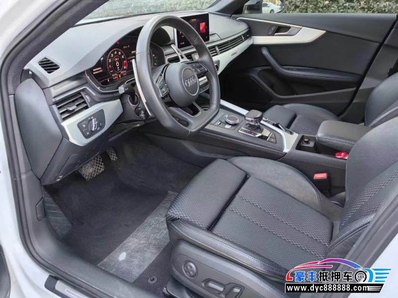 19年奥迪A4轿车抵押车出售